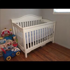 Baby crib